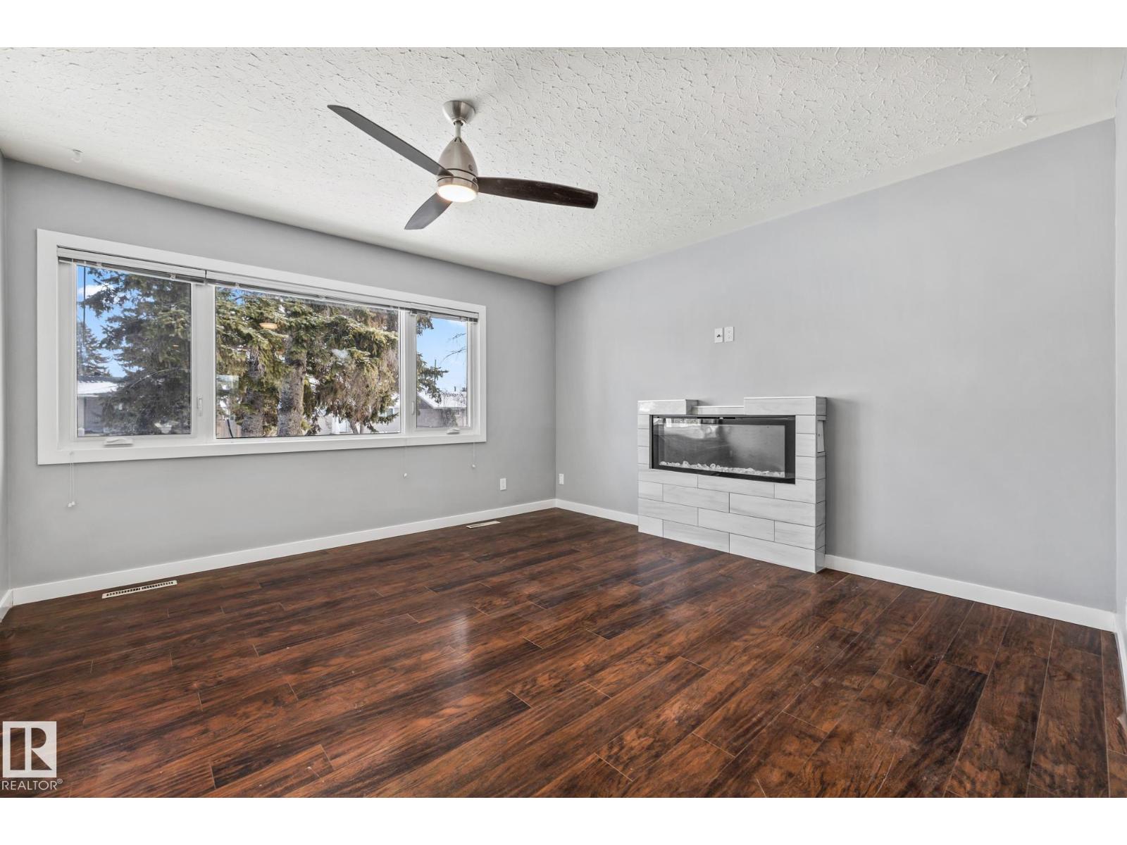13608 137 ST NW