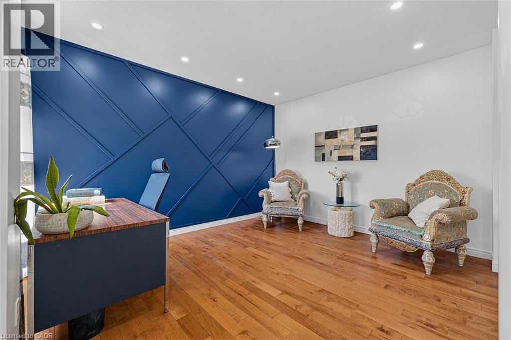 14 HEARTHBRIDGE Street