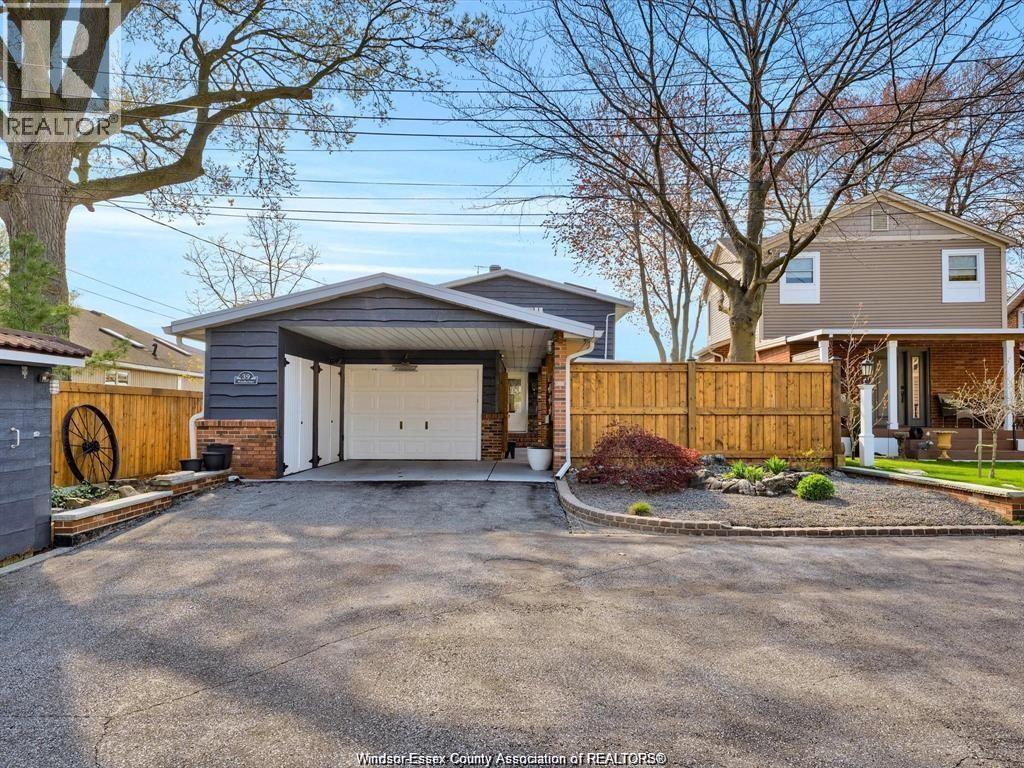 39 WOODBRIDGE DRIVE