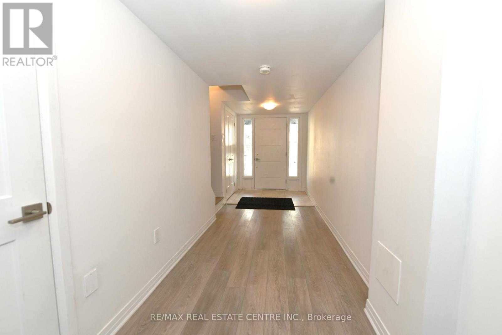 70 - 51 SPARROW AVENUE