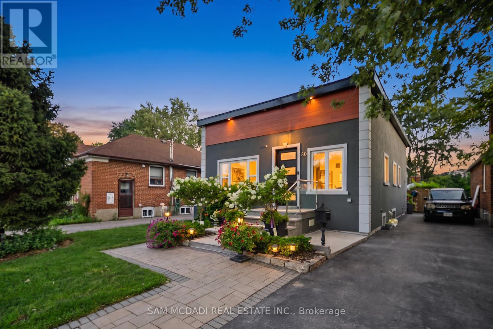 30 MAPLE AVENUE N