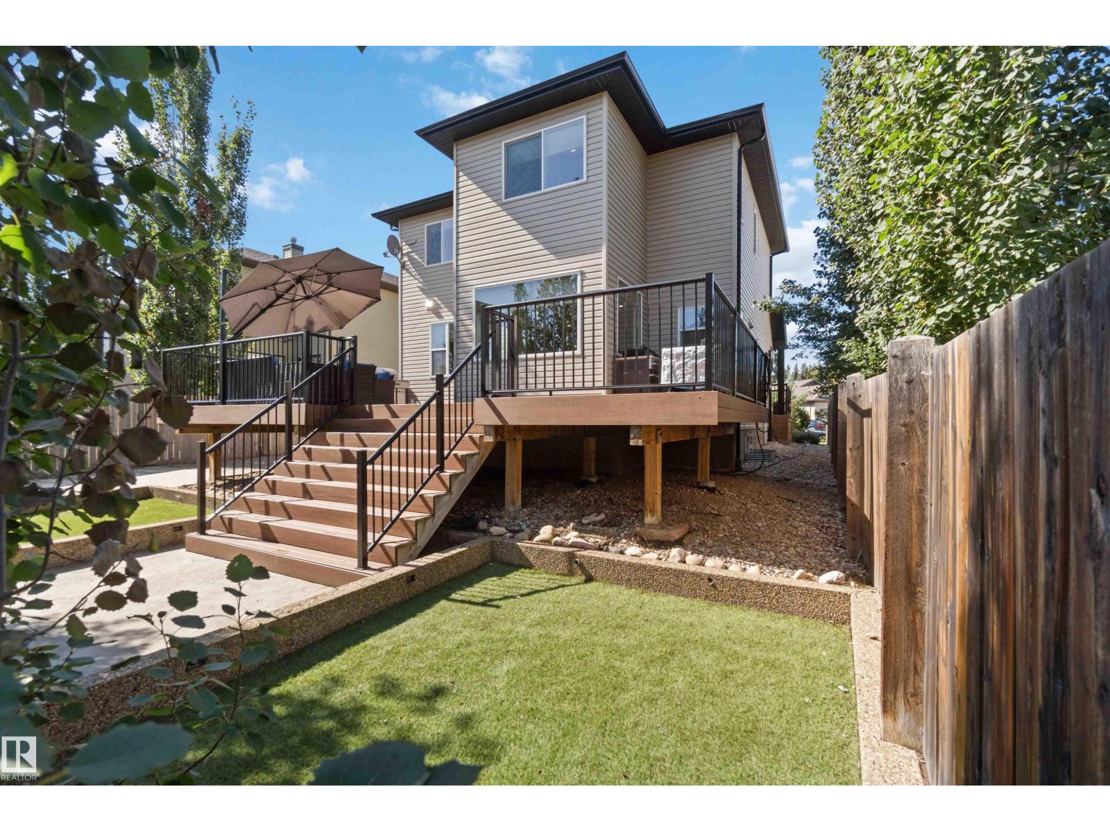 8 LONGVIEW PT