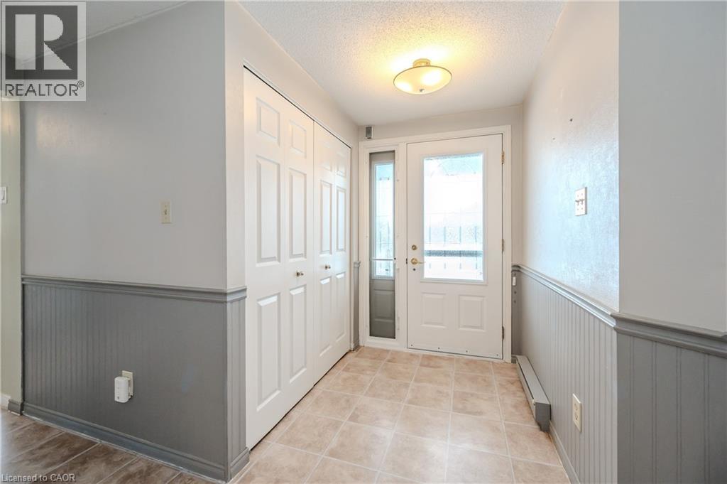 3 ROLLING BROOK Lane