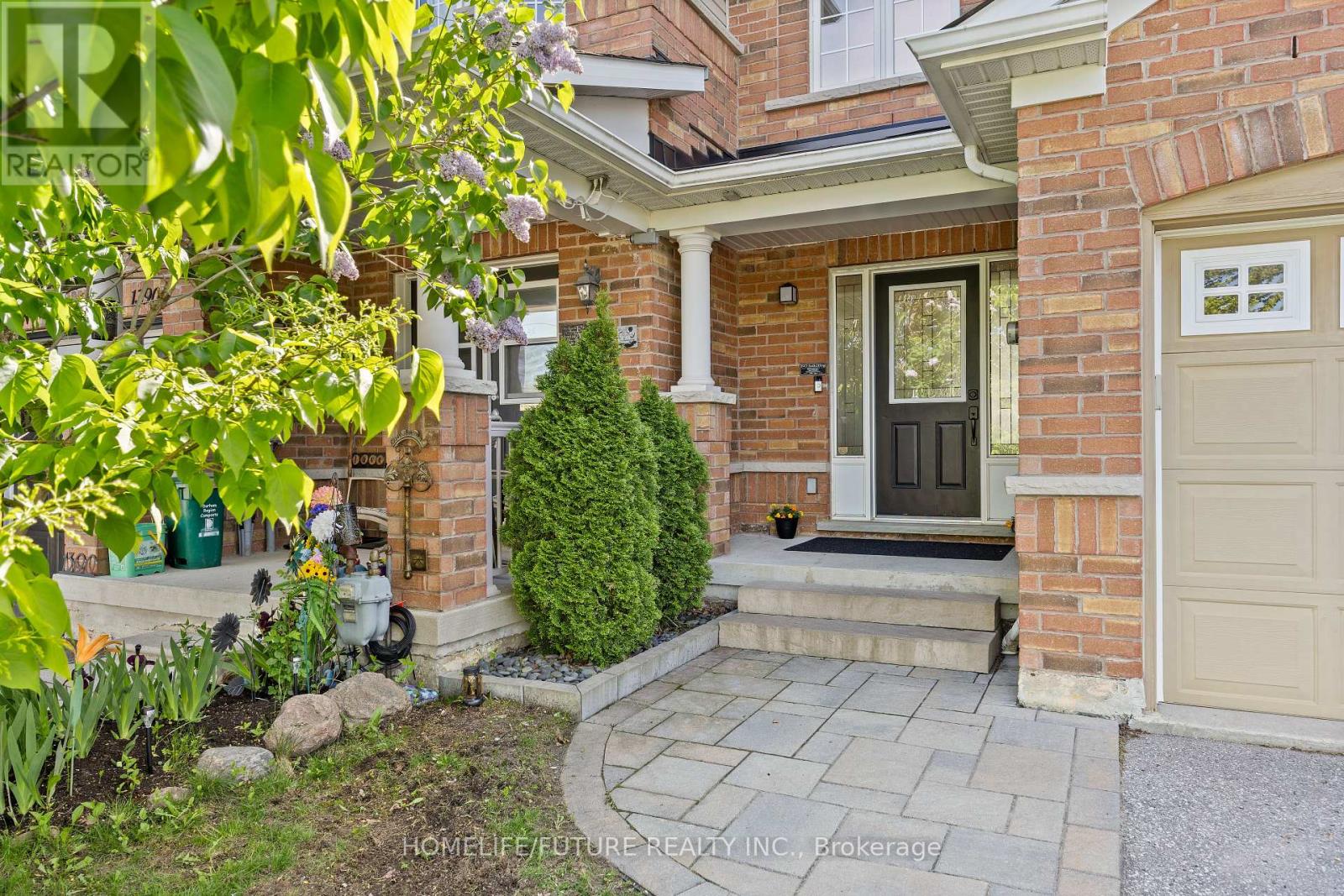 1392 GLASPELL CRESCENT
