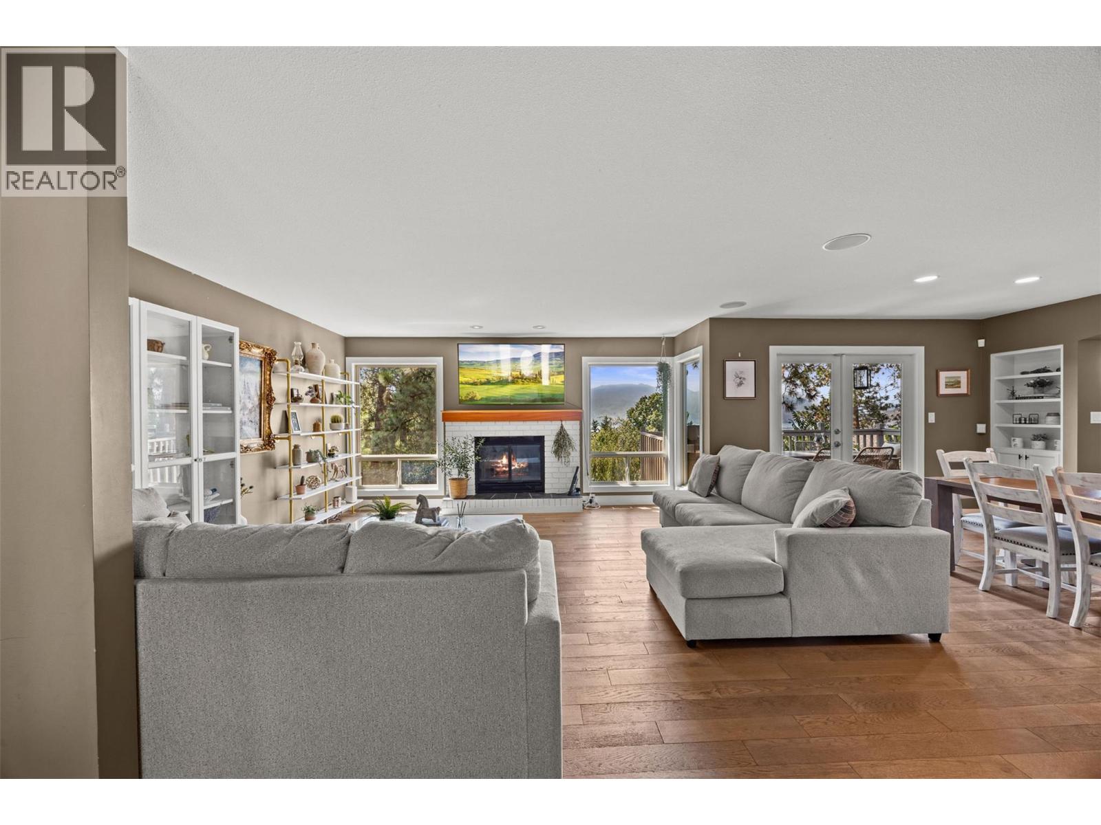 2185 Shannon Way