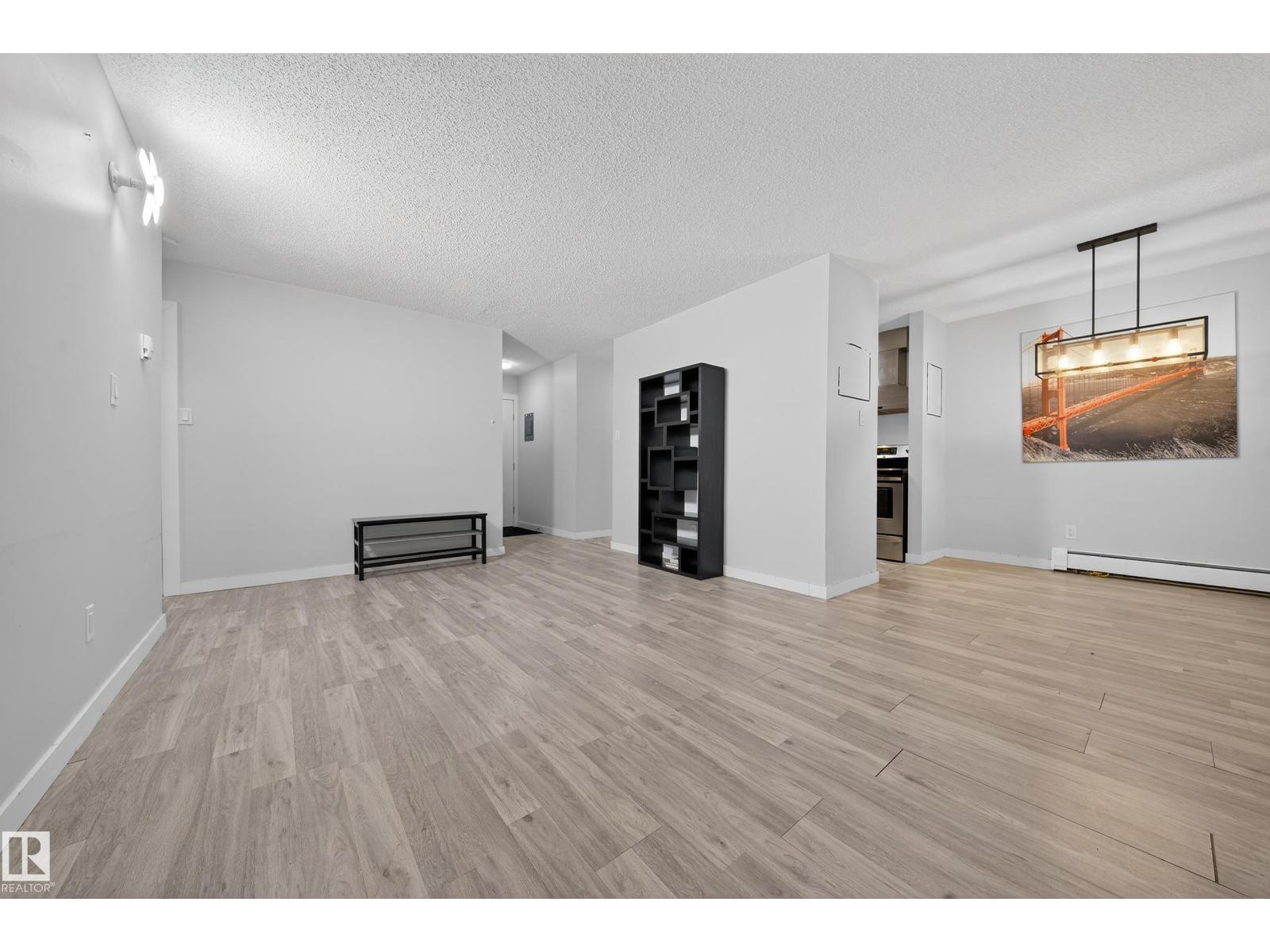 #202 10615 156 ST NW