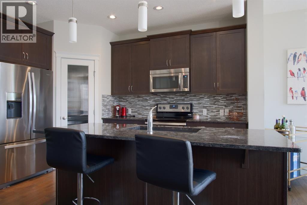 193 Redstone Common NE