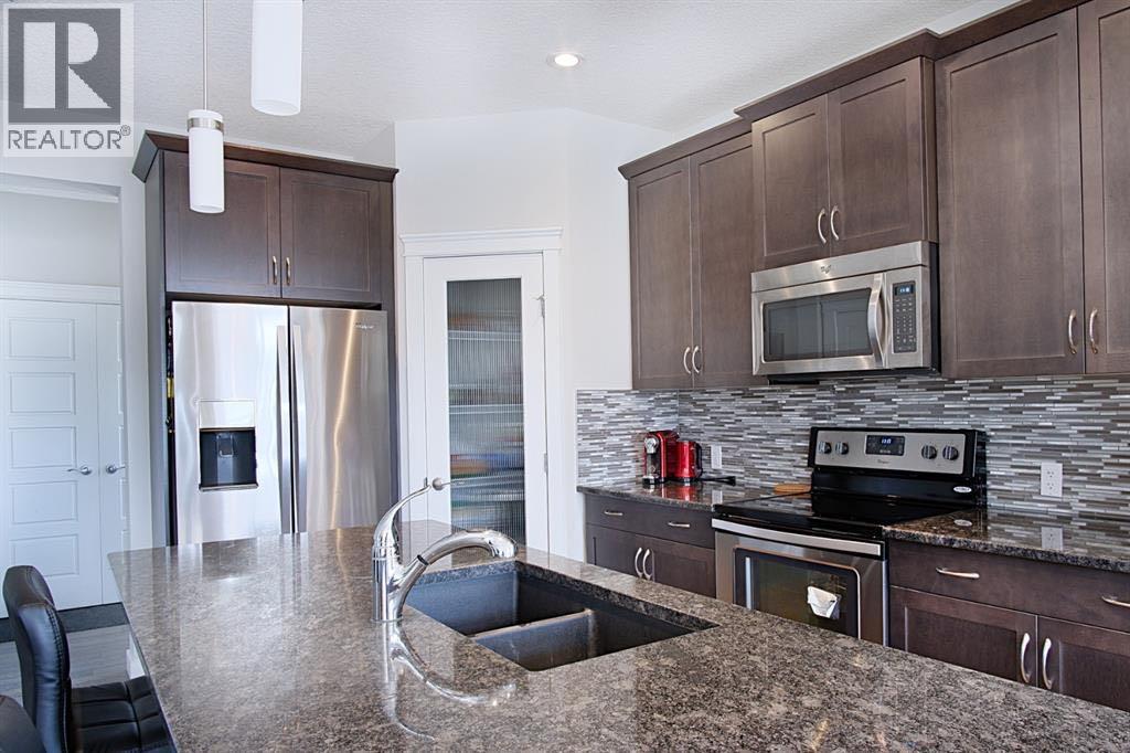 193 Redstone Common NE
