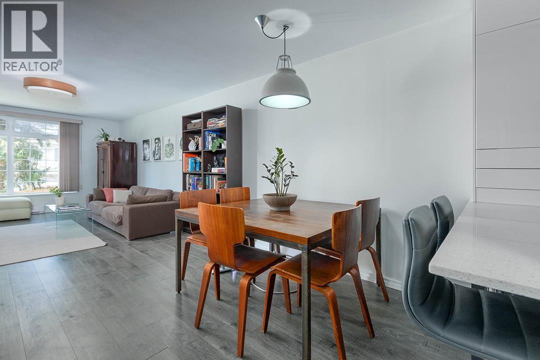 102 3981 FRASER STREET