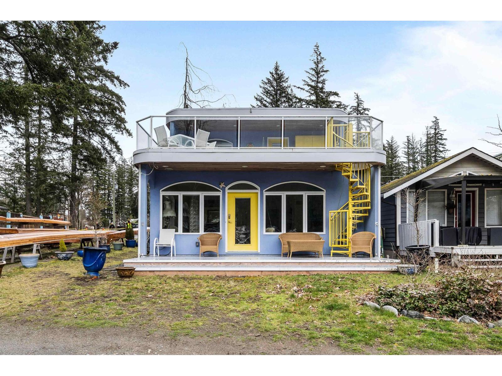 106 FIRST AVENUE|Cultus Lake North