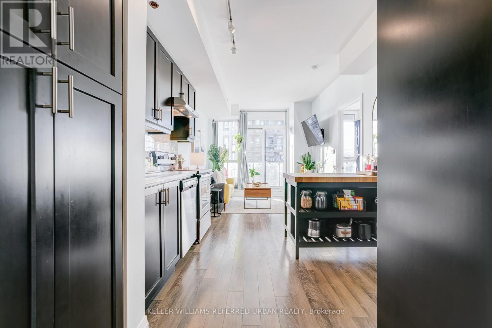 1711 - 17 ZORRA STREET