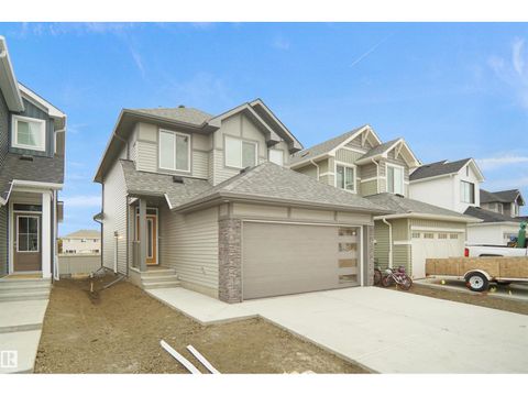 129 Elliot WD Fort Saskatchewan AB T8L0Z6