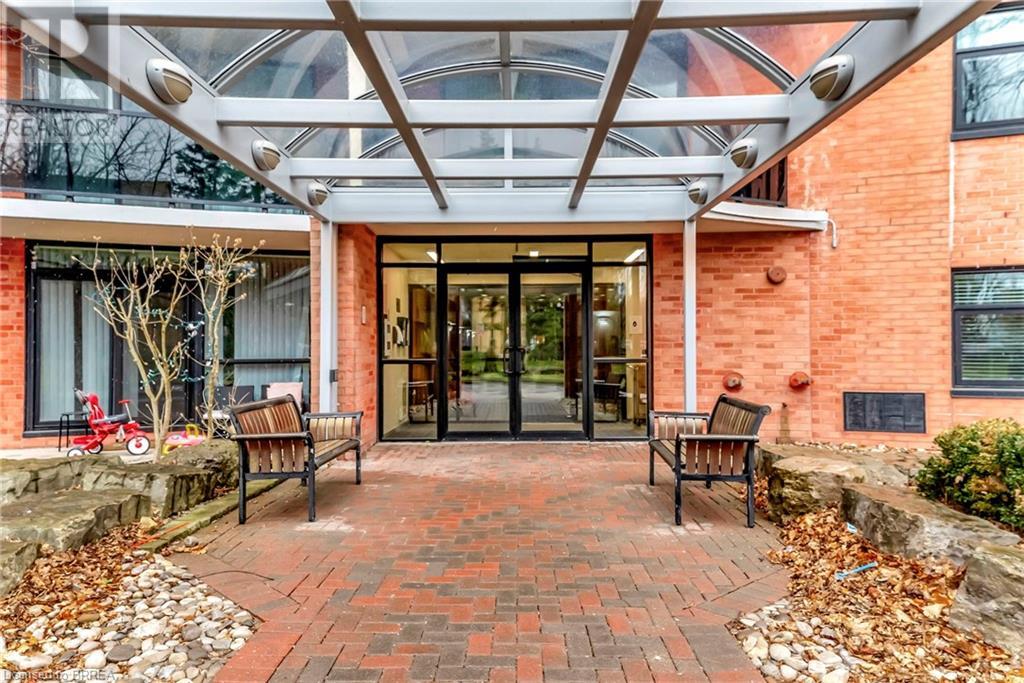 9 BONHEUR Court Unit# 902