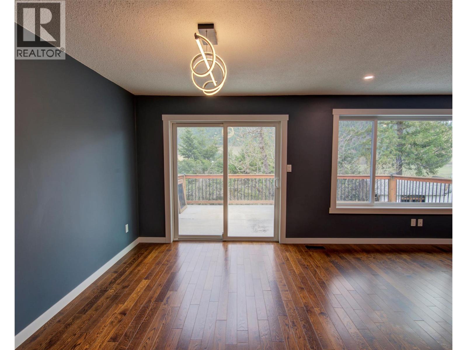 2755 Balsam Lane