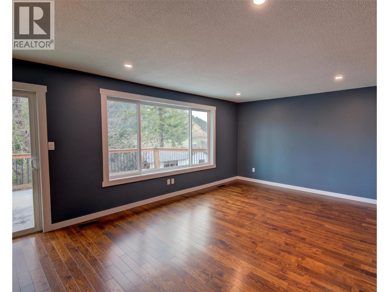 2755 Balsam Lane