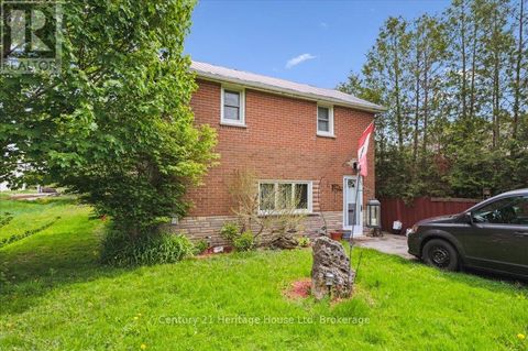 2 JOHNSTON STREET Guelph (St. Patrick's Ward) ON N1E5T3