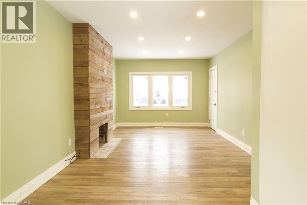 1243 LANGMUIR Avenue Unit# Main