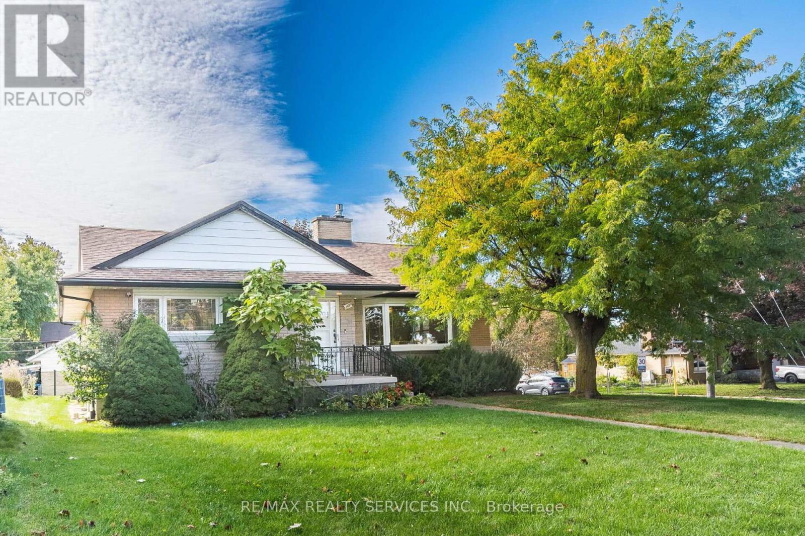 107 WEBER STREET S