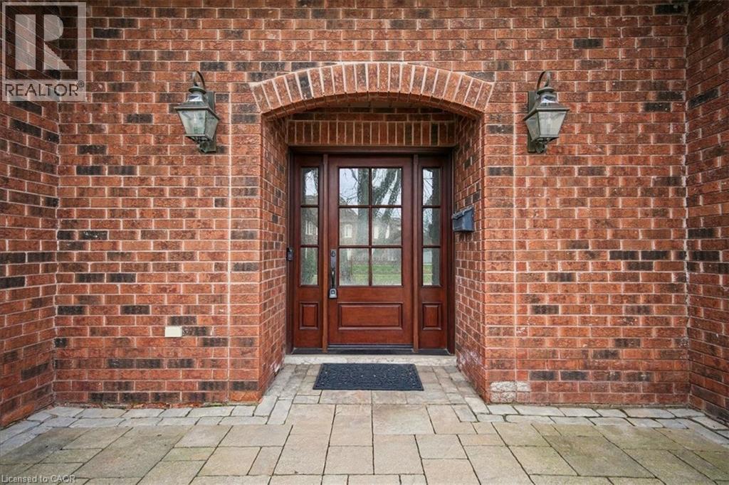 1494 THE LINKS Drive