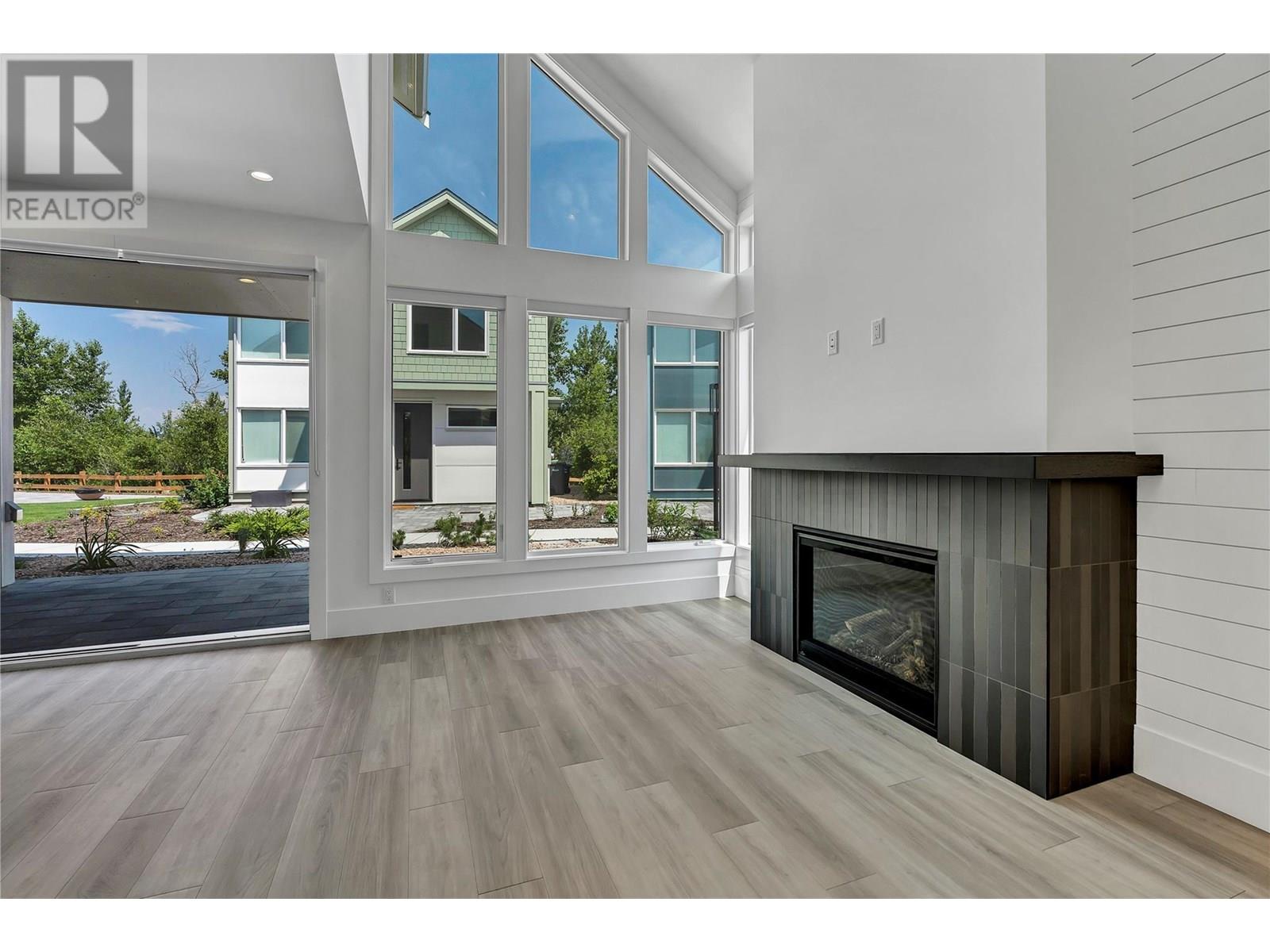 3000 Landry Crescent