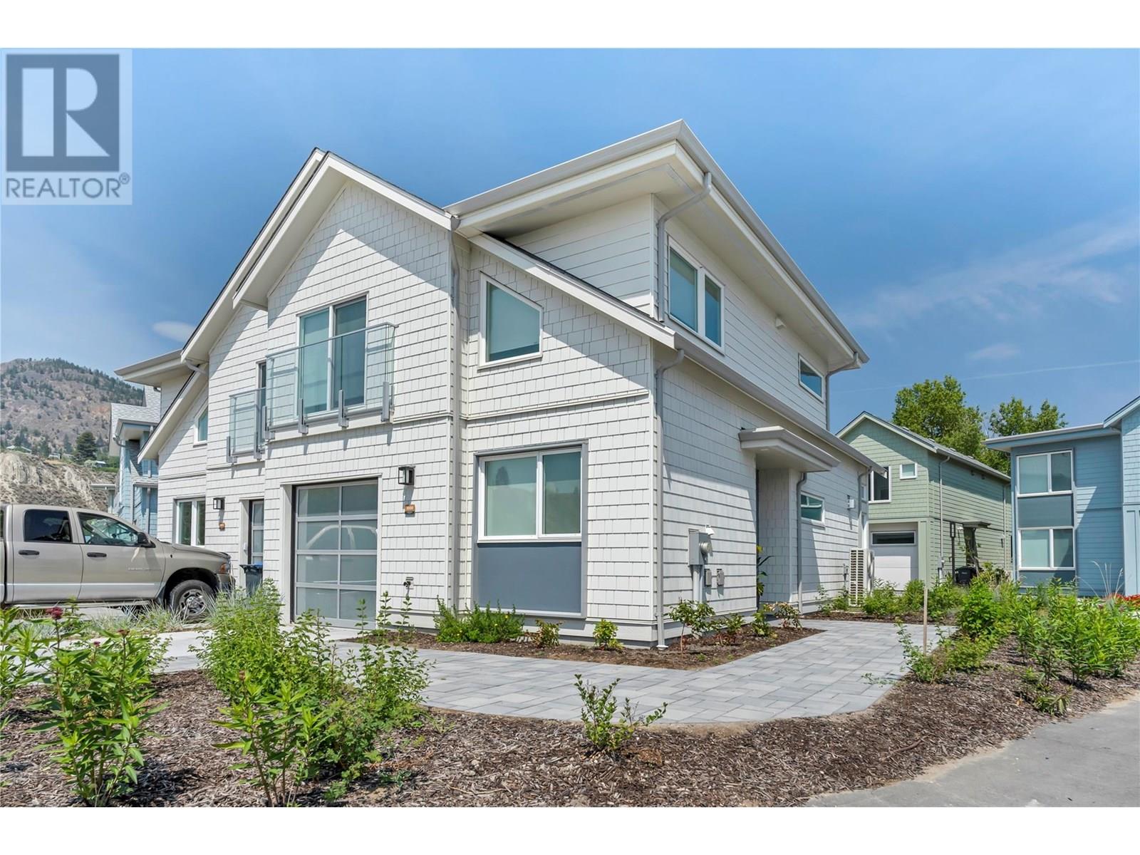 3000 Landry Crescent