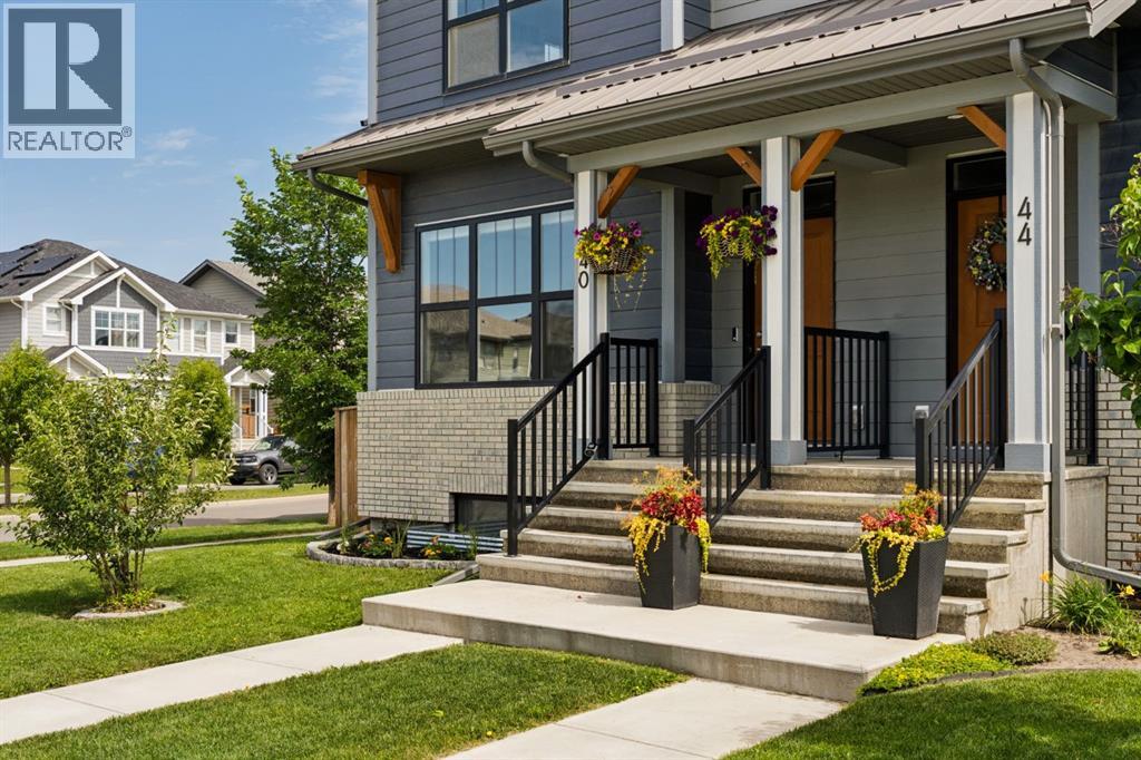 40 Magnolia Parade SE
