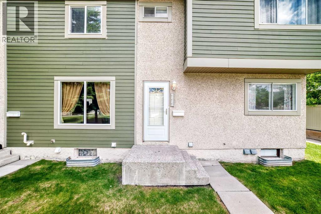 222, 406 Blackthorn Road NE