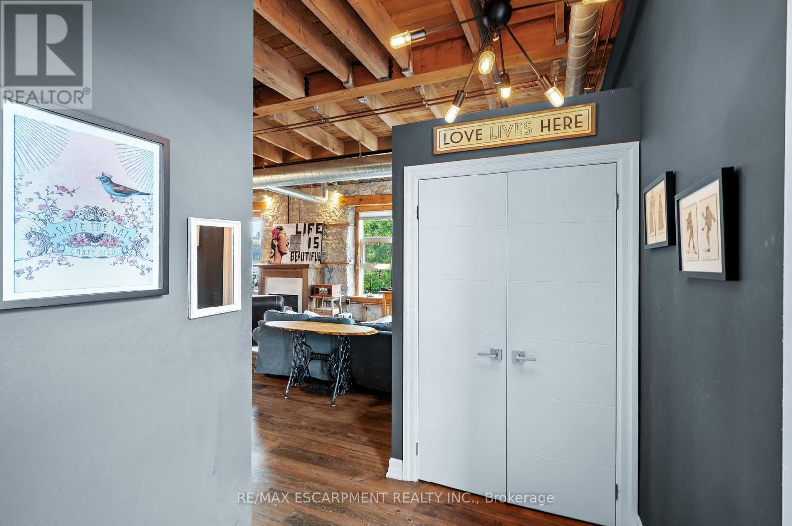 201 - 25 CONCESSION STREET