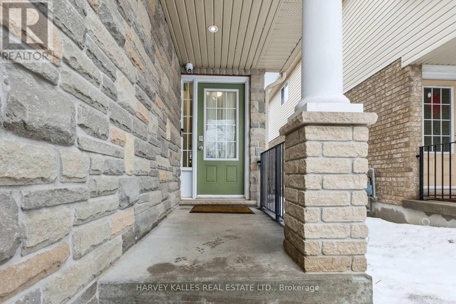409 TEALBY CRESCENT