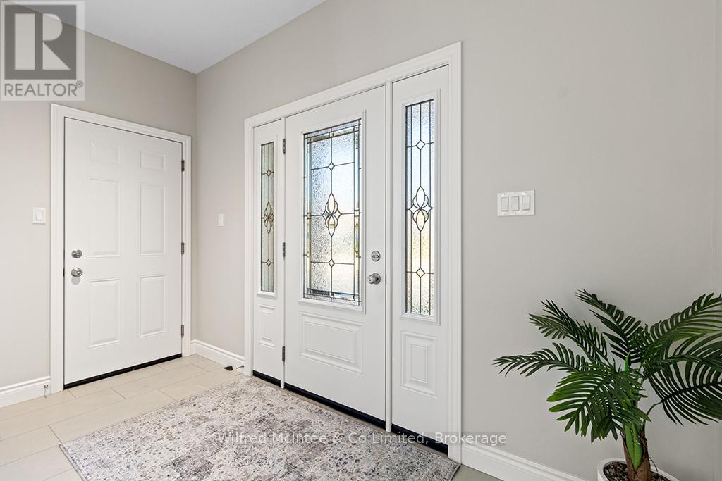 UNIT #32 - 246 GREY STREET S