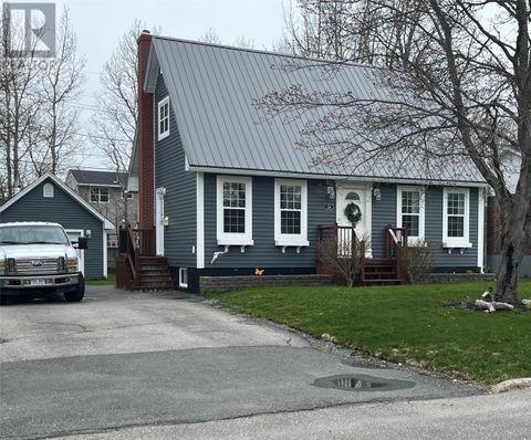 14 Hawker Crescent Gander, NL NF A1V1G7