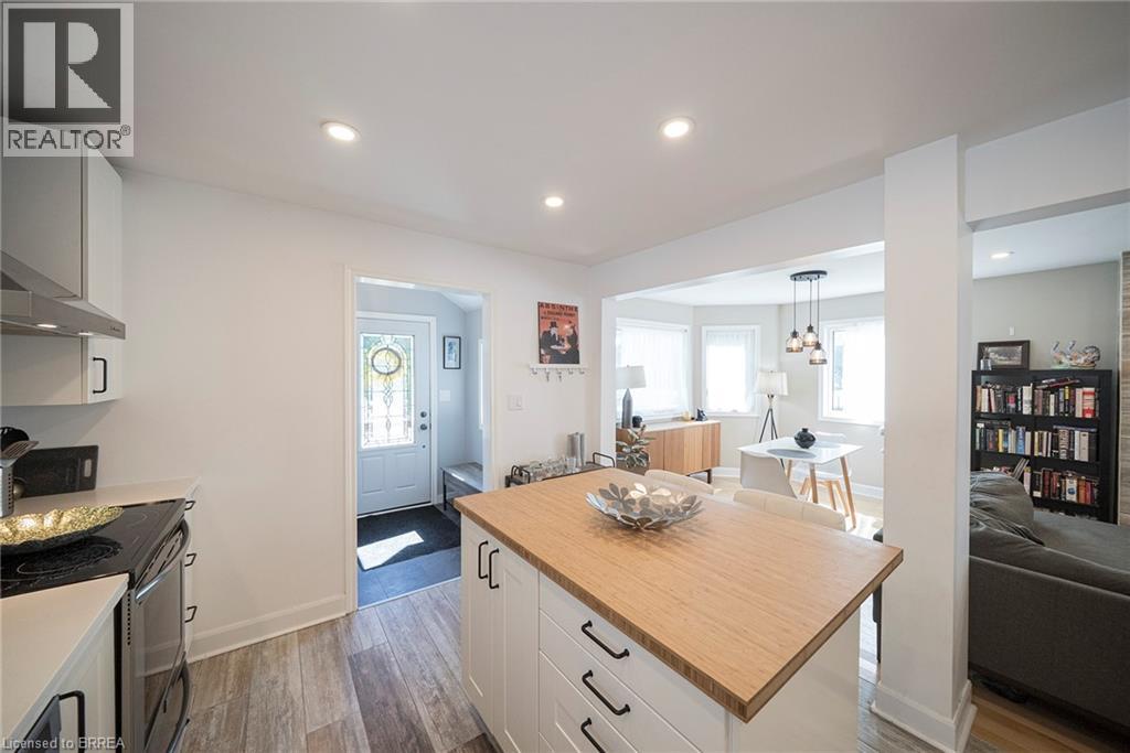 32 ELMWOOD Avenue