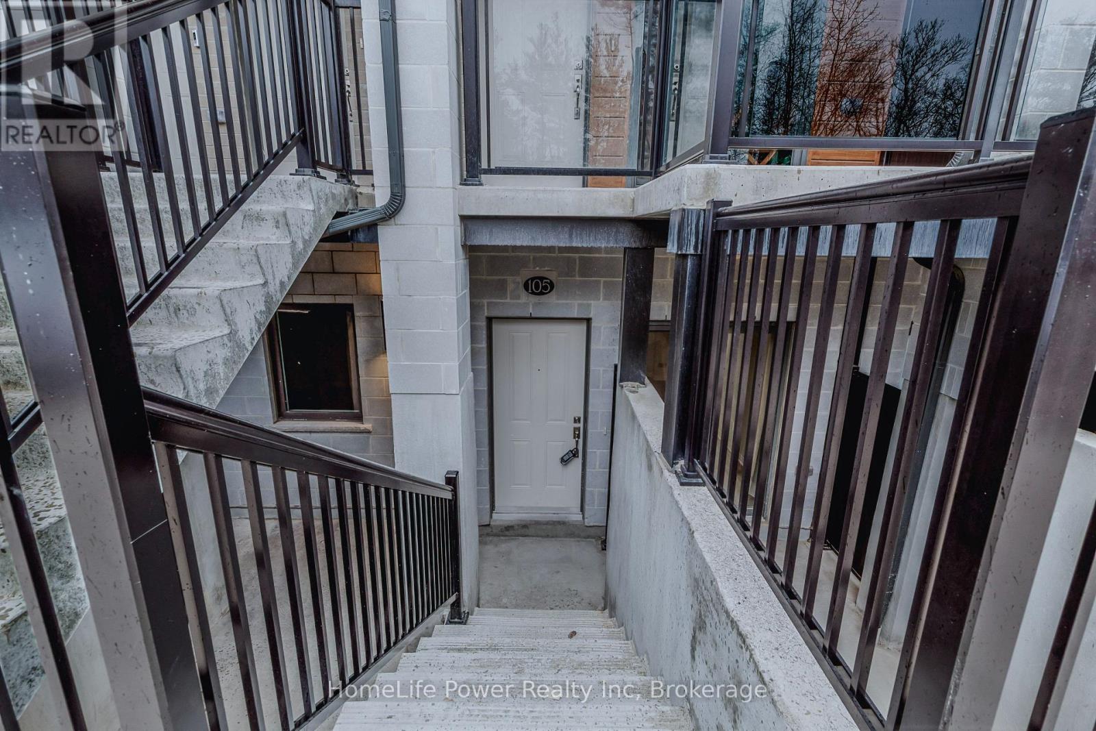 G105 - 25 ISHERWOOD AVENUE