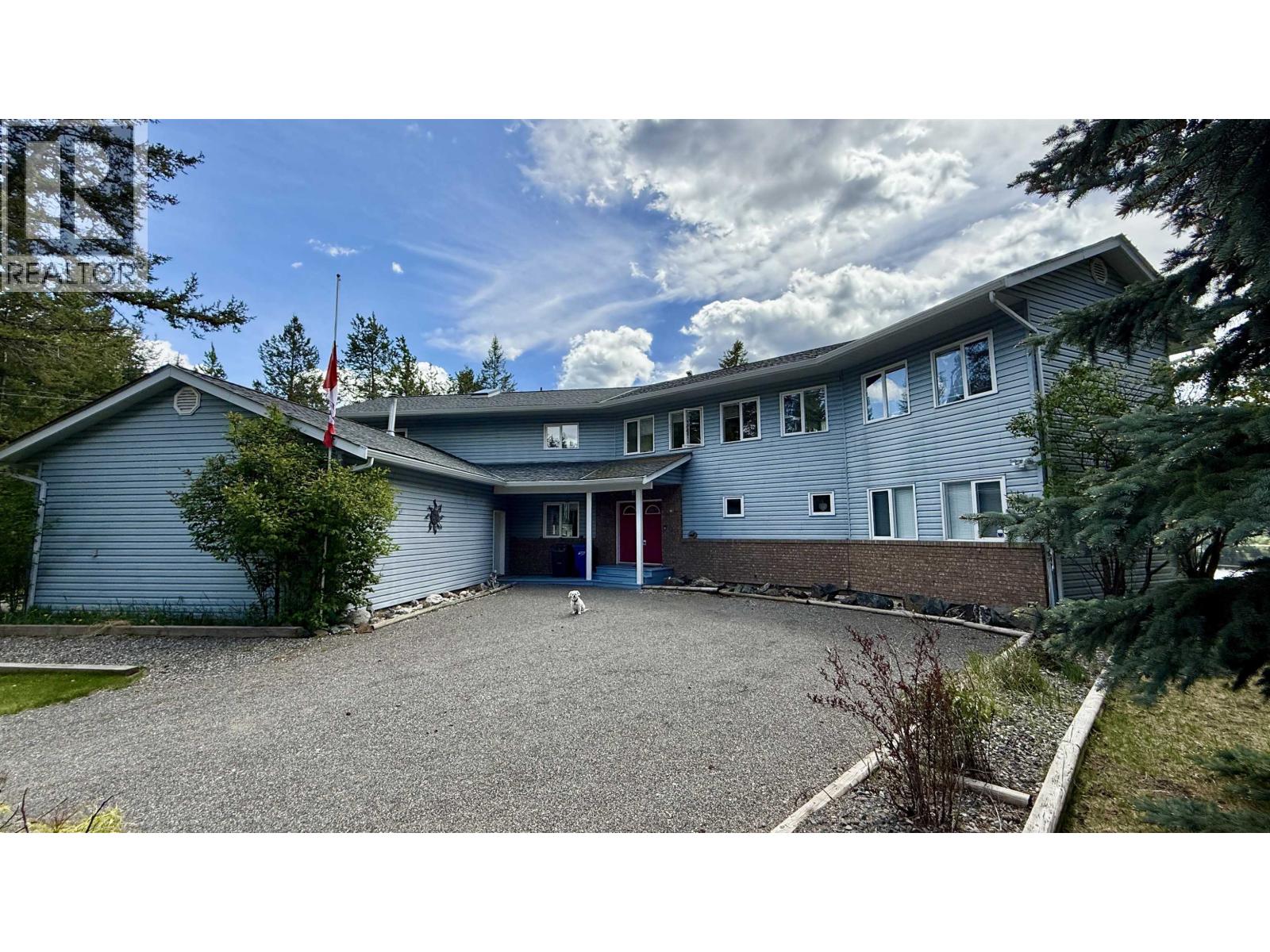 5466 DONSLEEQUA COURT