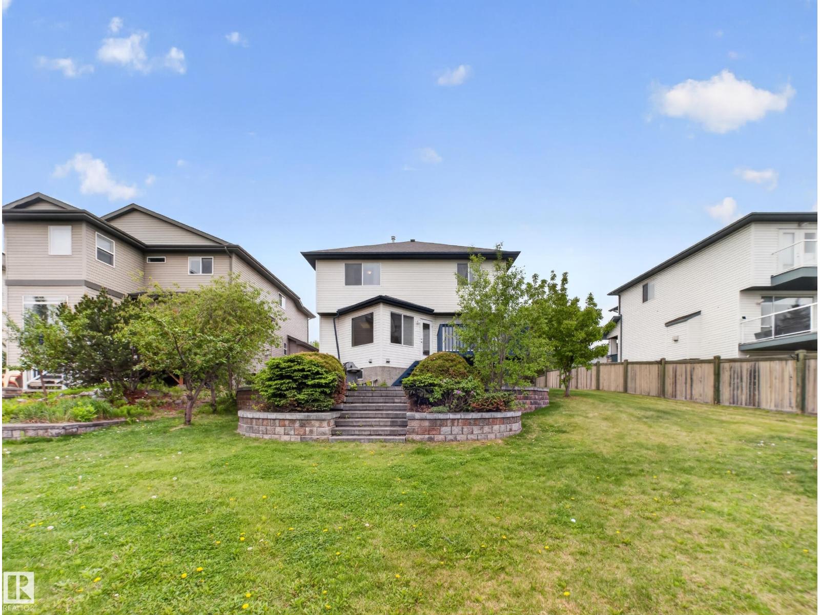 1381 BRECKENRIDGE DR NW