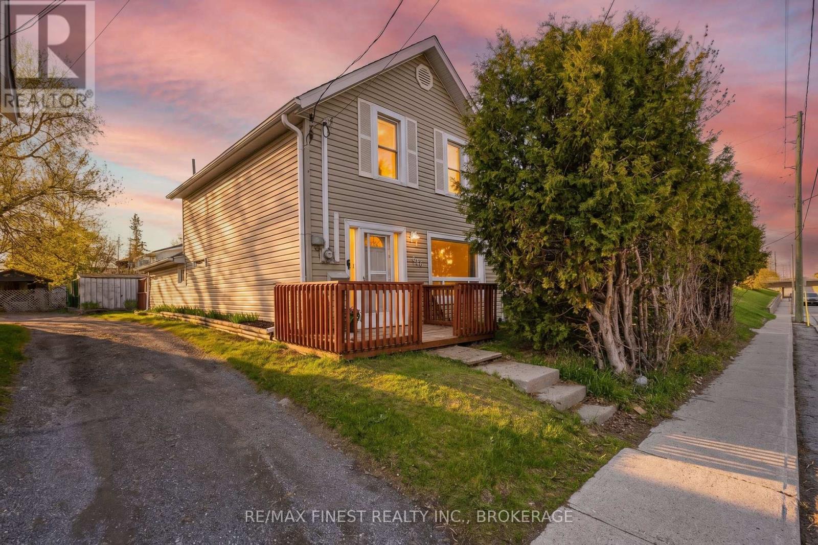 Photo 1 of 39 — 278 CENTRE STREET N, Greater Napanee (Greater Napanee), ON K7R1P3