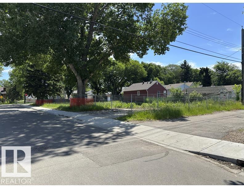 12072 95 ST NW