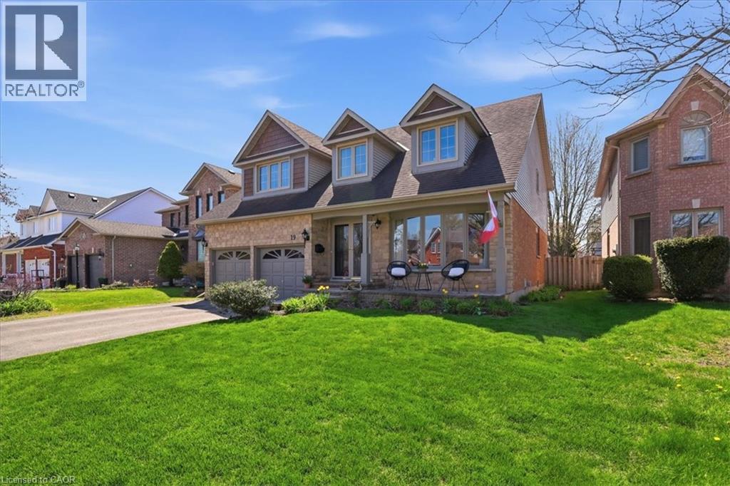 19 FORESTVIEW Drive