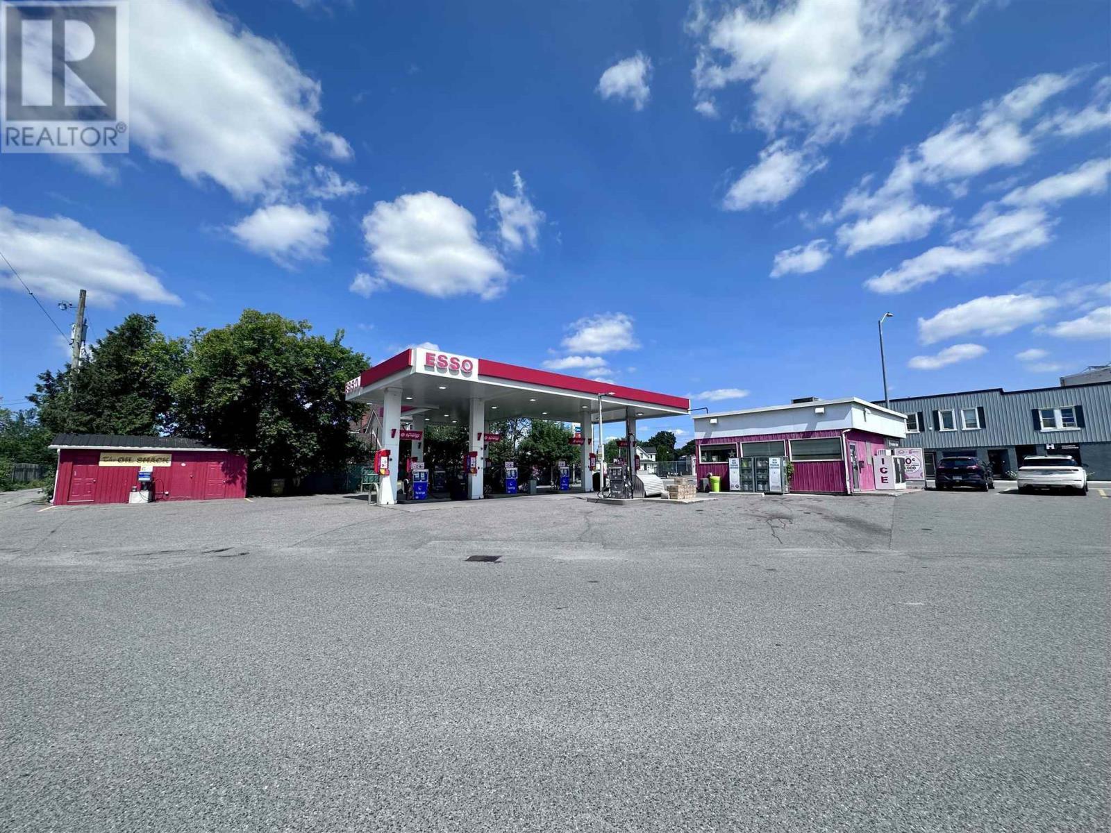 Homes for Sale Sault Ste. Marie 207 Wellington ST