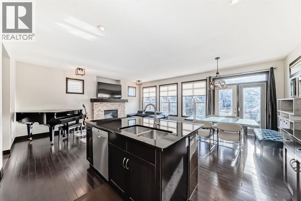 201 Sherwood Heights NW