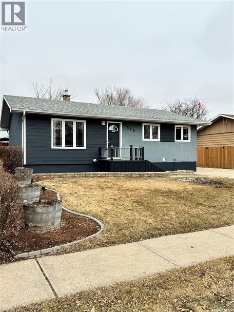 515 3rd AVENUE NW Weyburn SK S4H1R2