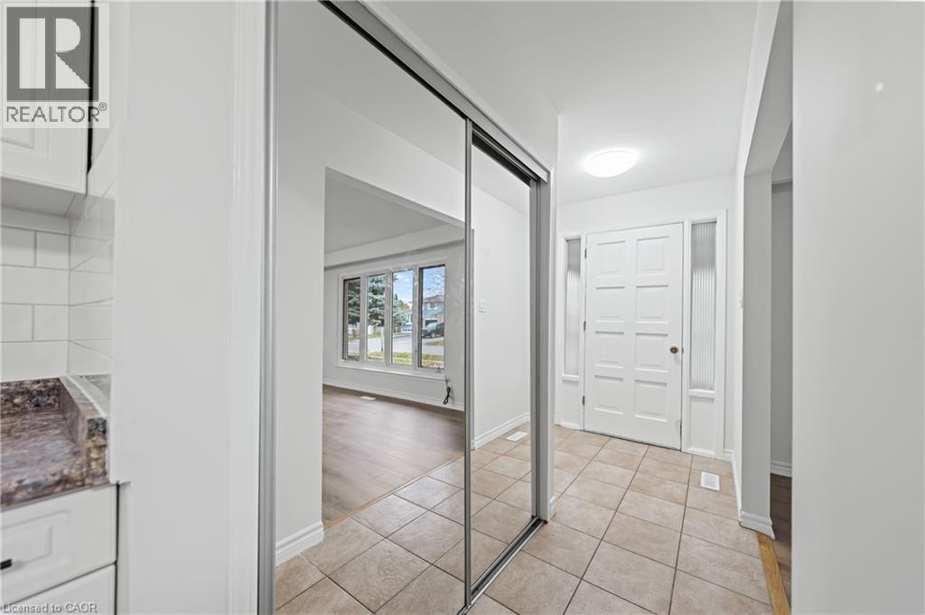 1206 VALENTINE Drive