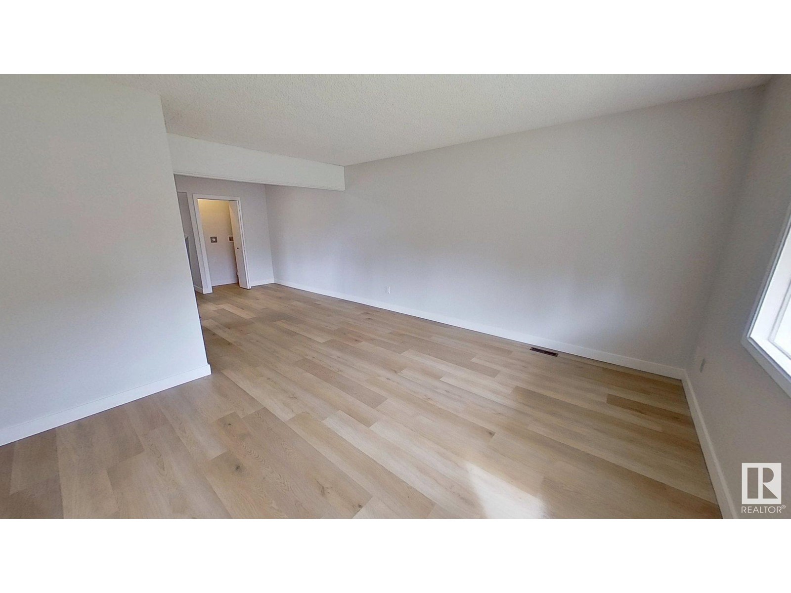 13002 69 ST NW