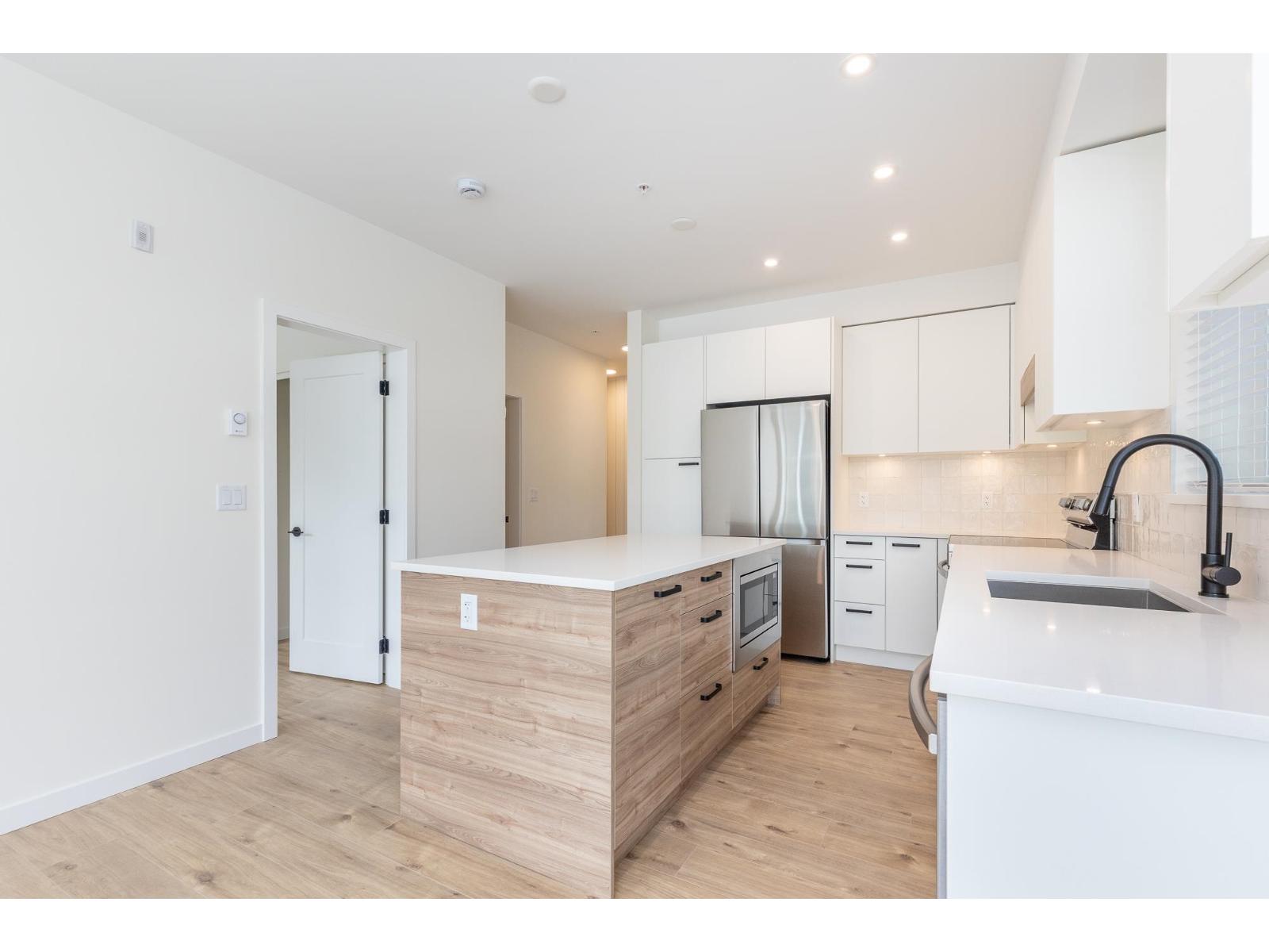 112 33920 BEST AVENUE