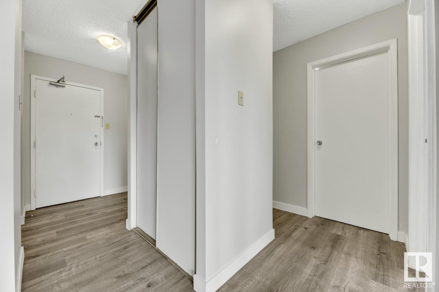 #708 10175 114 ST NW