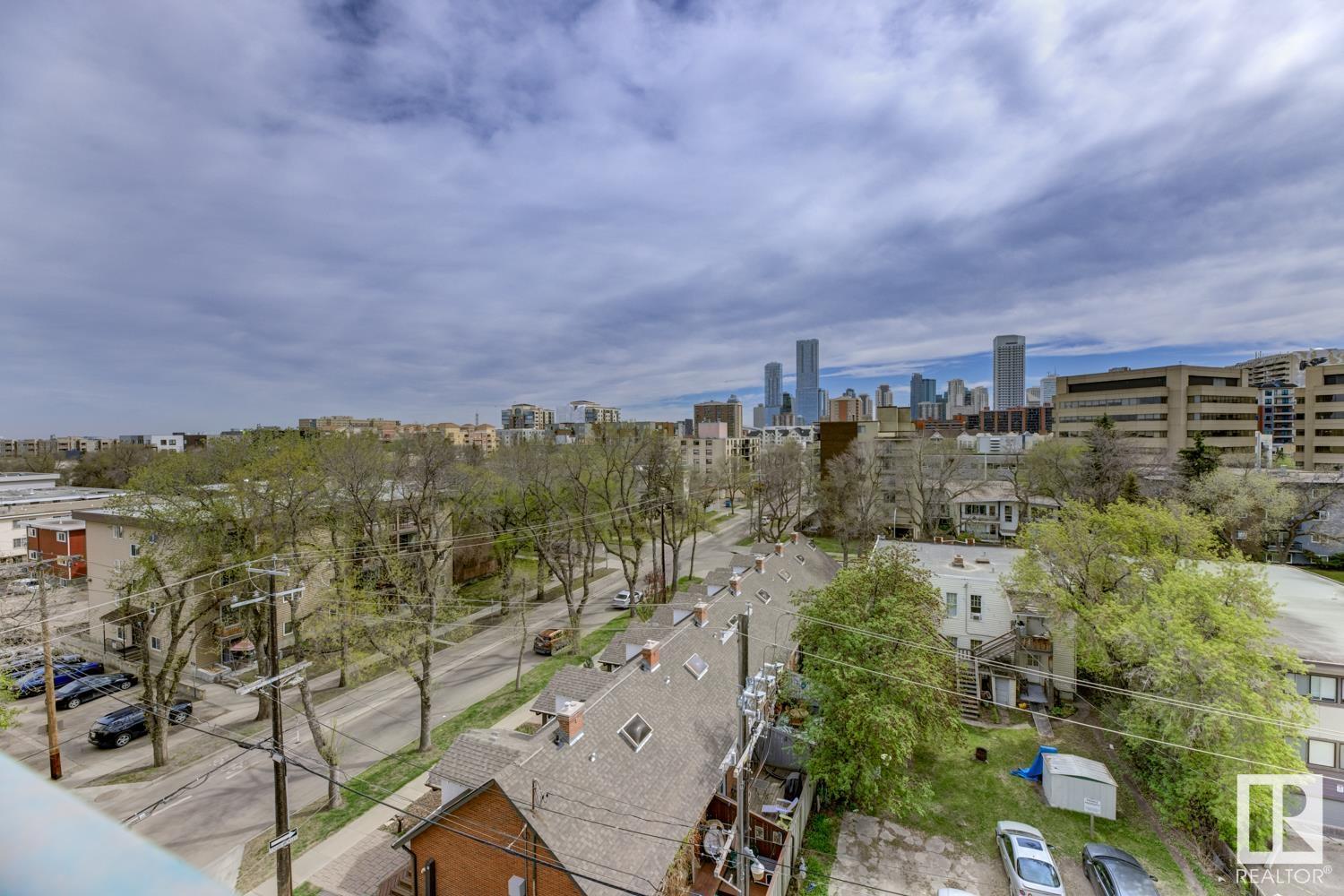 #708 10175 114 ST NW