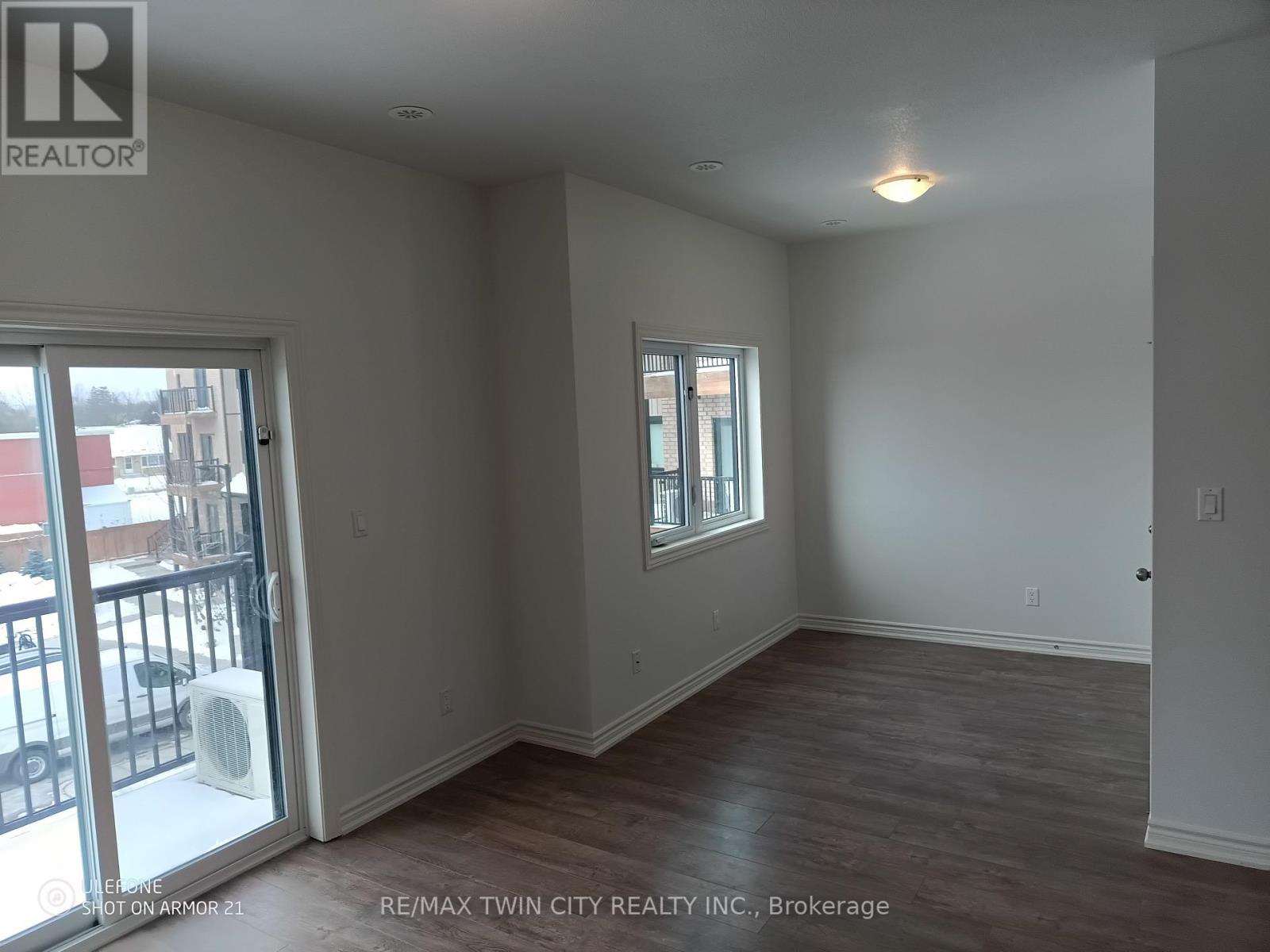 9C - 164 HEIMAN STREET