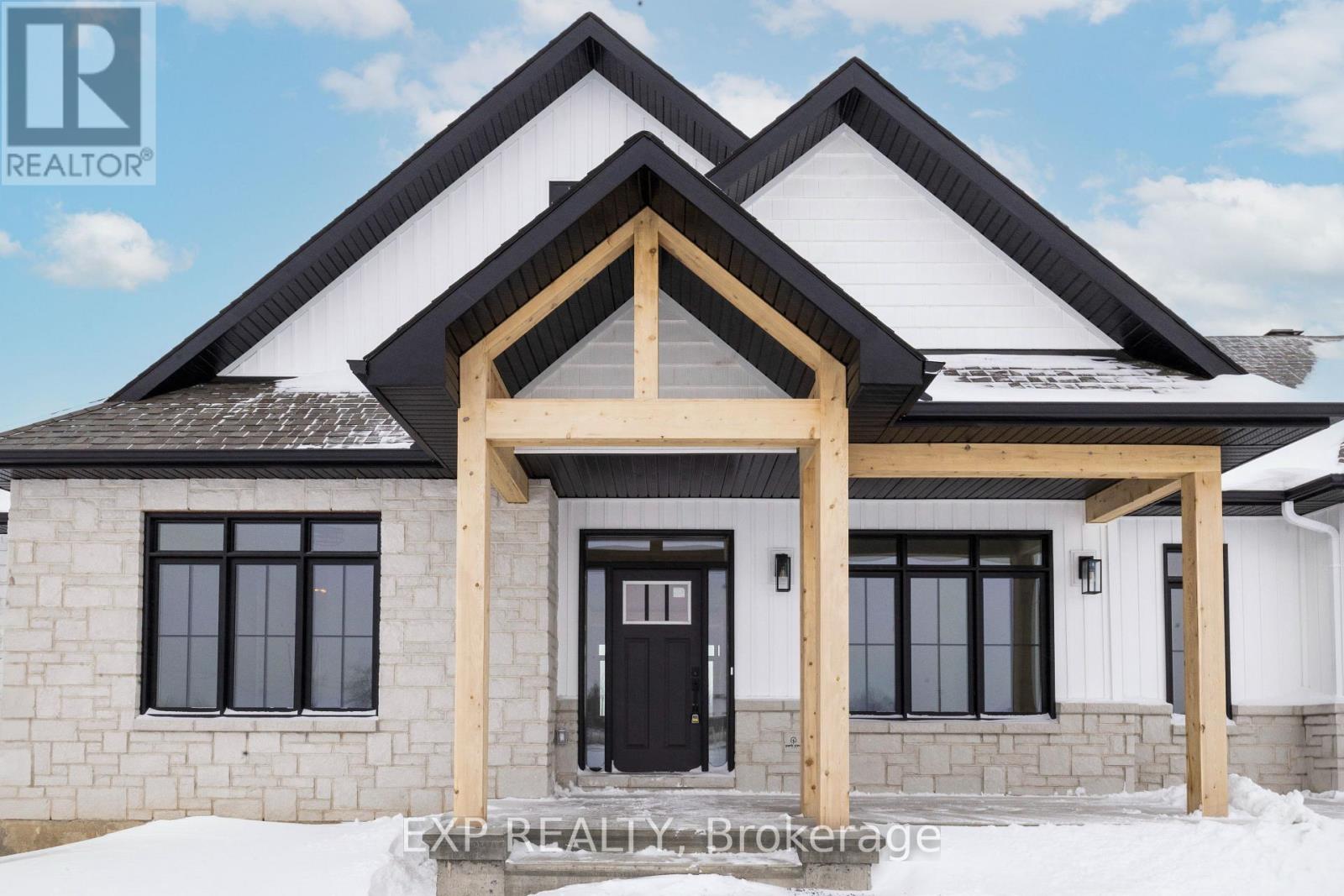 228 TRUDEAU CRESCENT