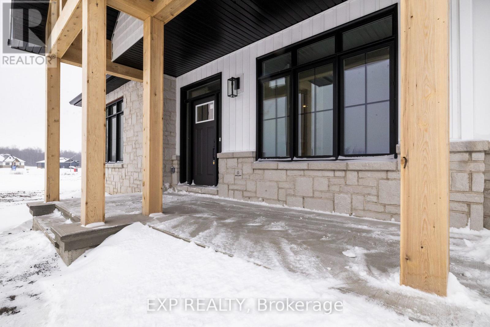 228 TRUDEAU CRESCENT