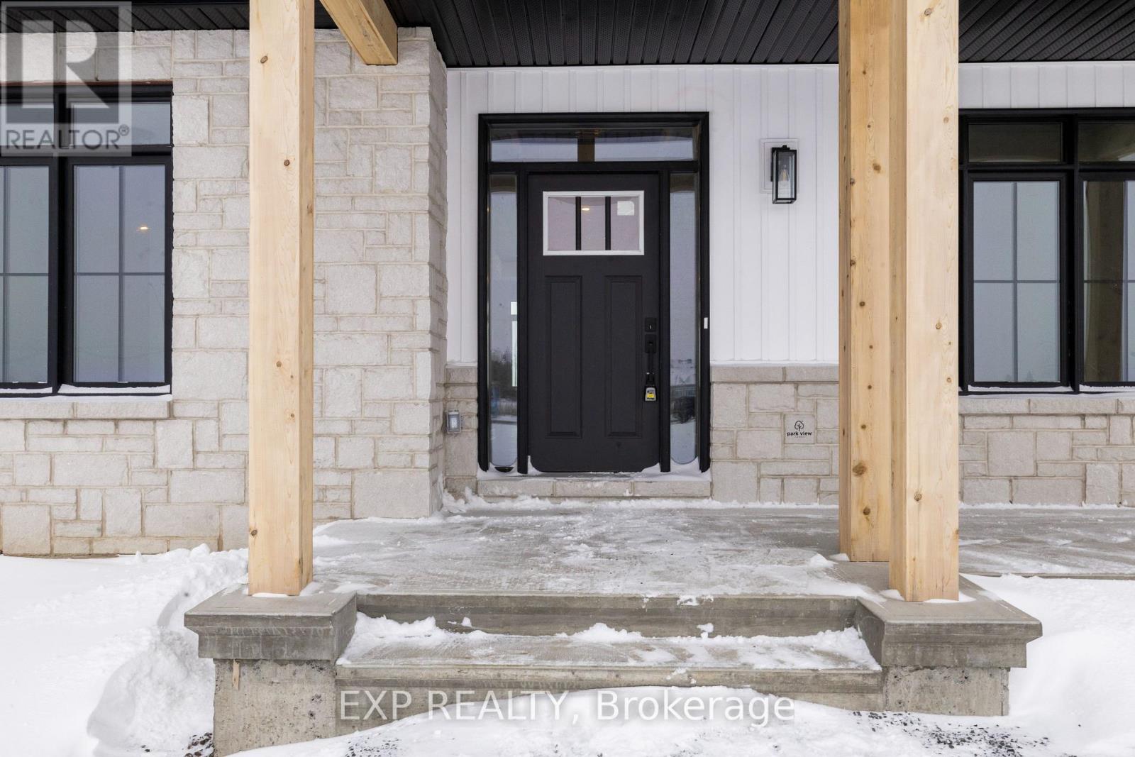 228 TRUDEAU CRESCENT